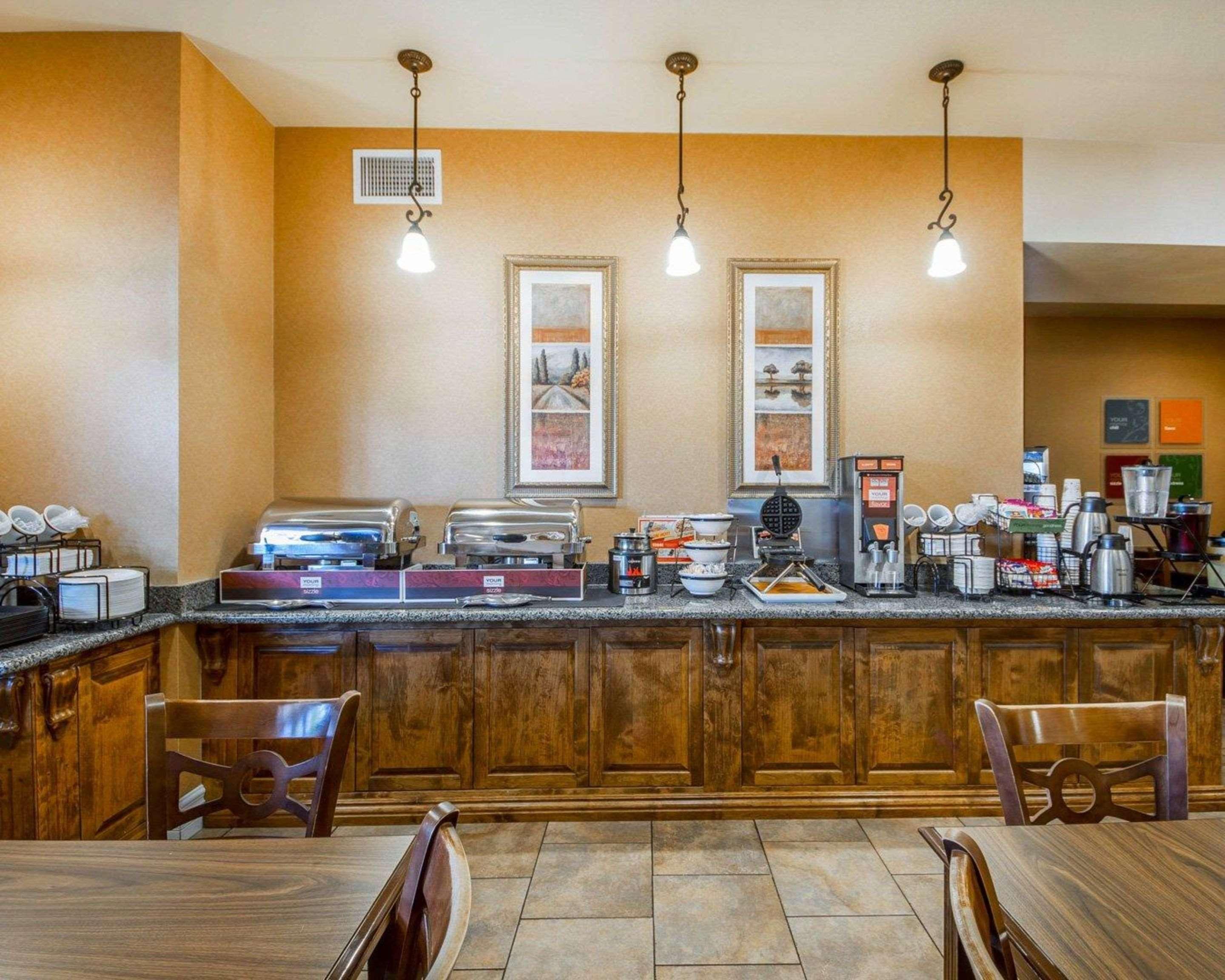 Comfort Inn & Suites Ukiah Mendocino County Ngoại thất bức ảnh