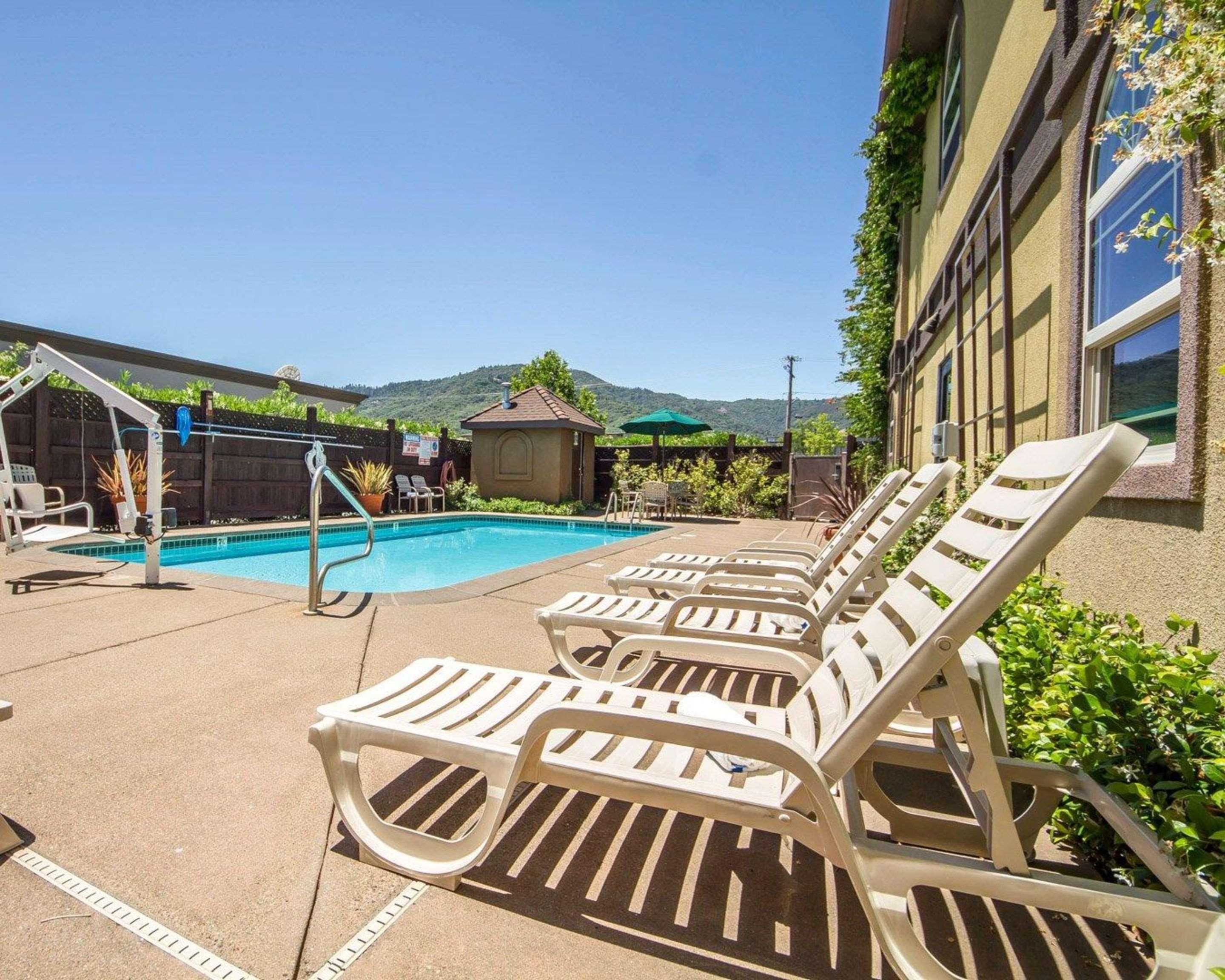 Comfort Inn & Suites Ukiah Mendocino County Ngoại thất bức ảnh