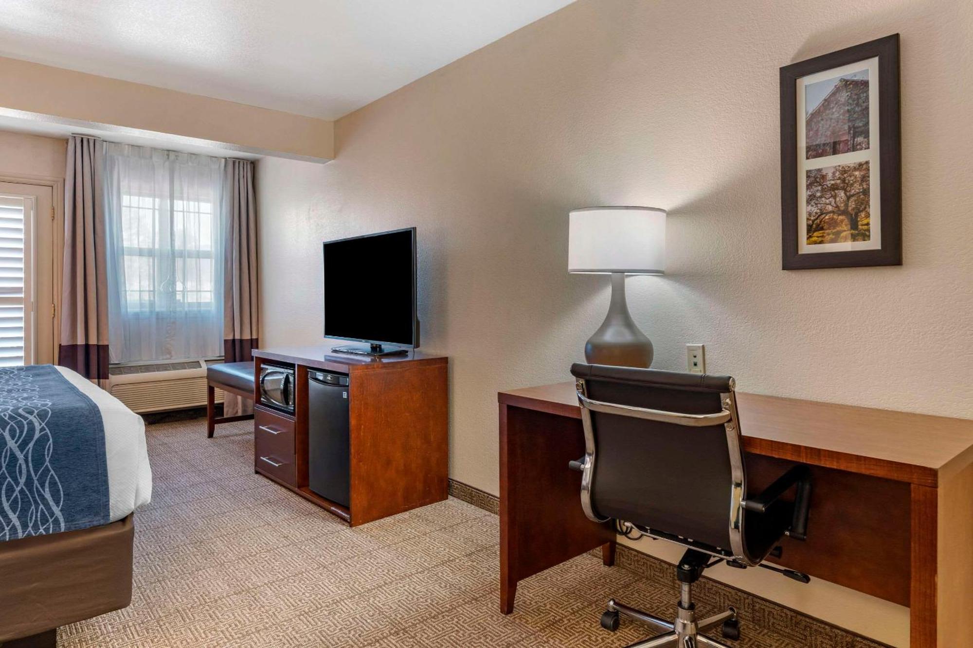 Comfort Inn & Suites Ukiah Mendocino County Ngoại thất bức ảnh