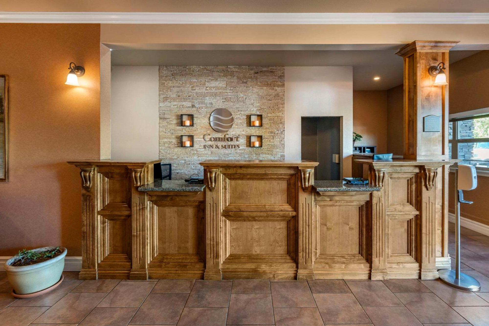 Comfort Inn & Suites Ukiah Mendocino County Ngoại thất bức ảnh
